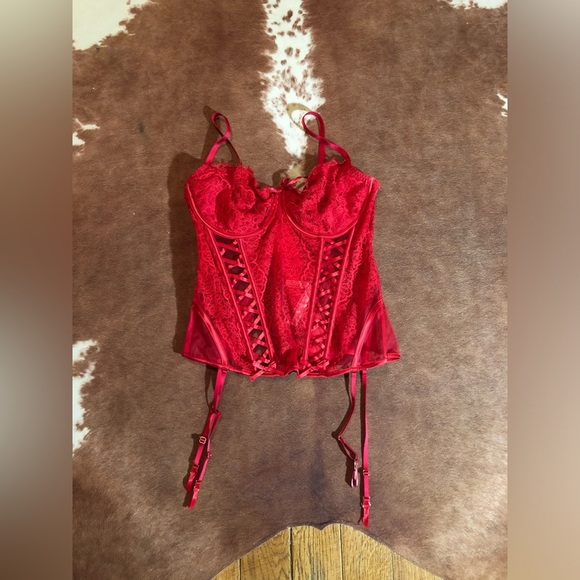 Victorias Secret red lingerie top
size XL - Picture 1 of 6